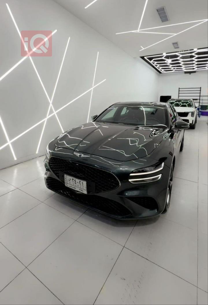 Genesis G70